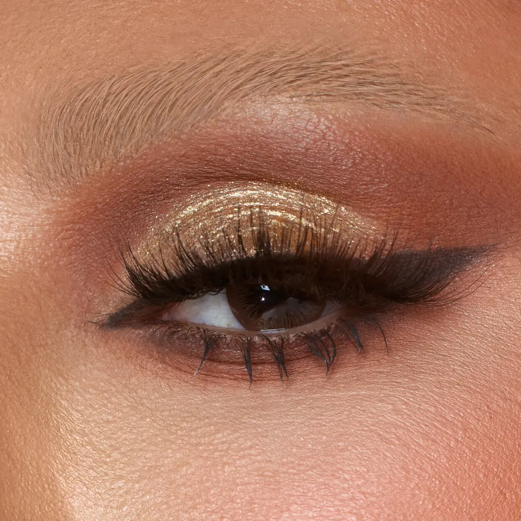 EMPOWERED_HUDA_MACRO_EYE_16605.webp