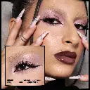 PRETTY-GRUNGE_MODEL-EYE-LOOK1.webp
